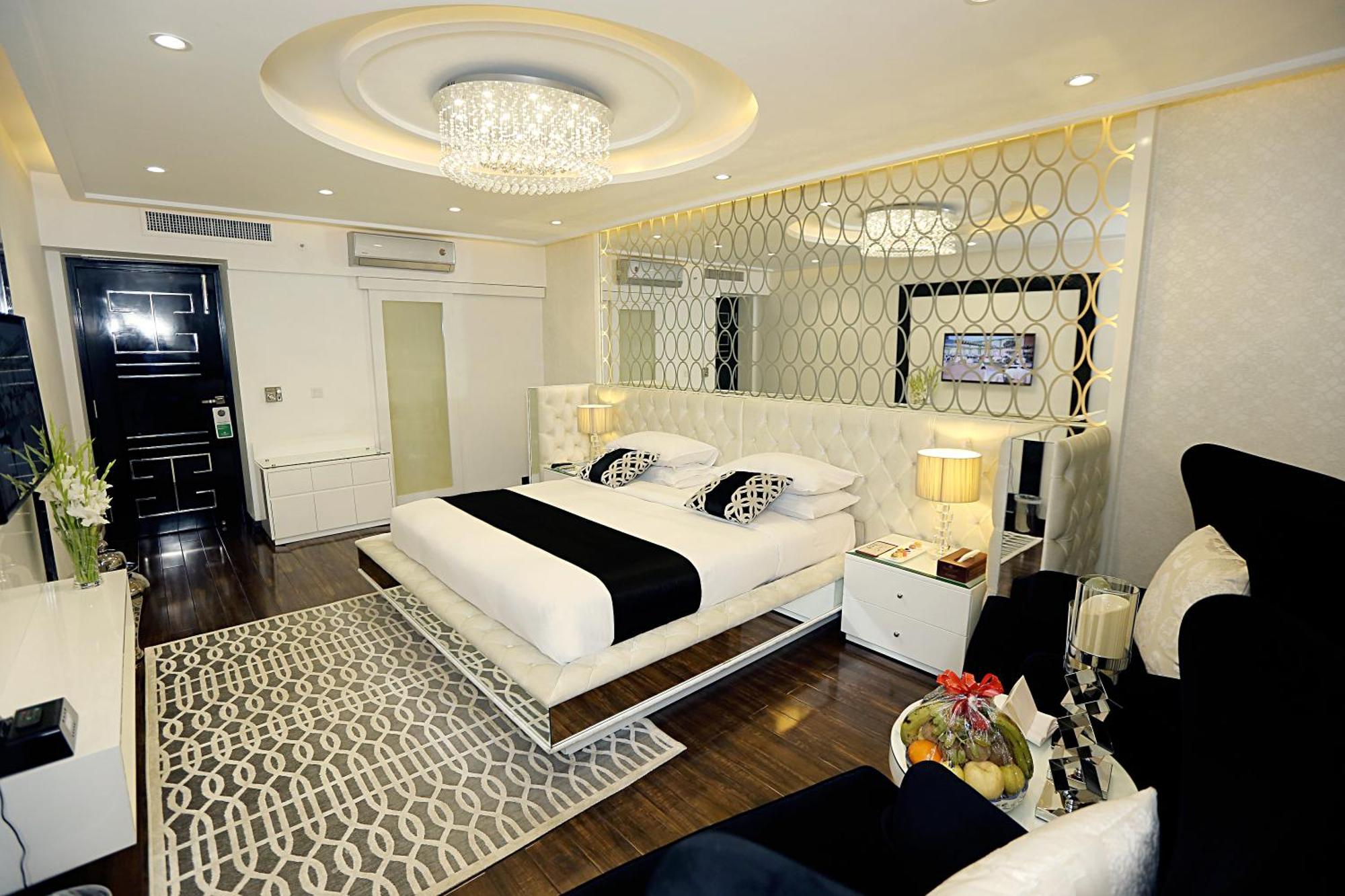 Ramada By Wyndham Multan Hotel Ngoại thất bức ảnh