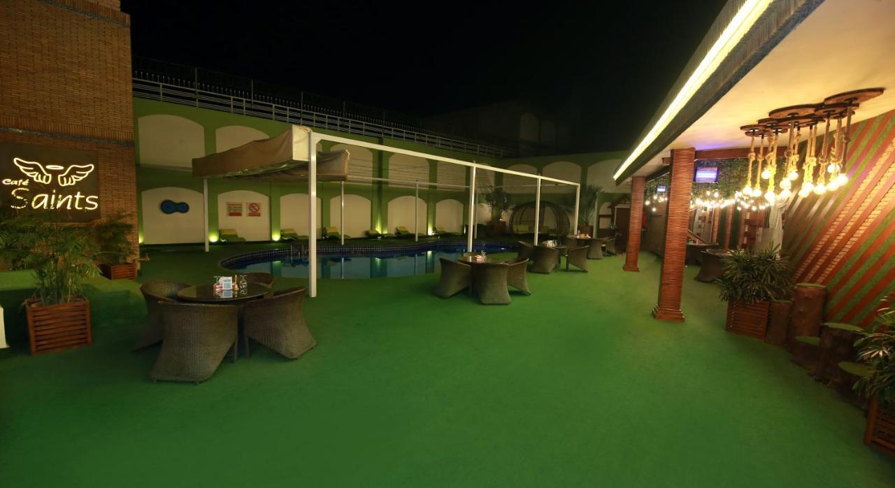 Ramada By Wyndham Multan Hotel Ngoại thất bức ảnh