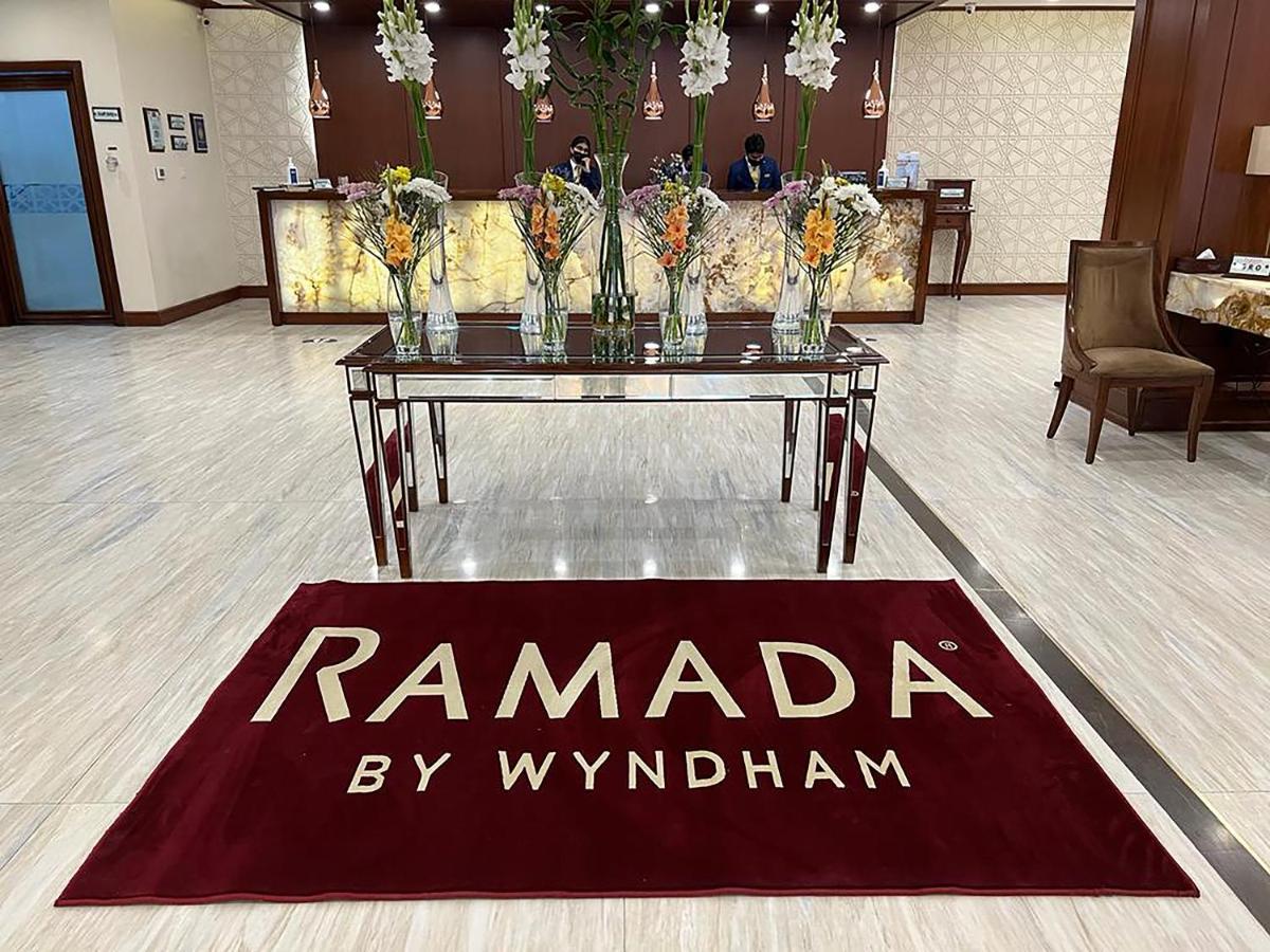 Ramada By Wyndham Multan Hotel Ngoại thất bức ảnh