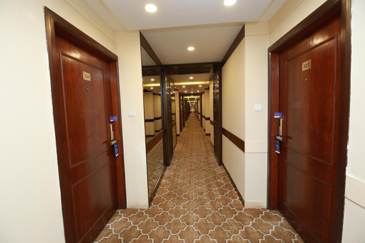 Ramada By Wyndham Multan Hotel Ngoại thất bức ảnh