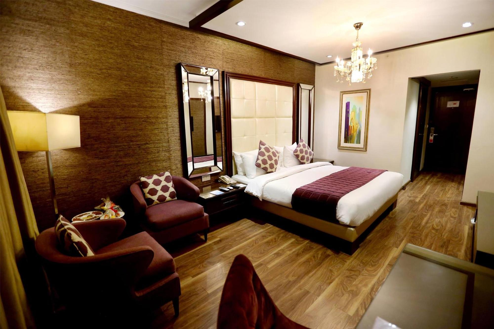 Ramada By Wyndham Multan Hotel Ngoại thất bức ảnh
