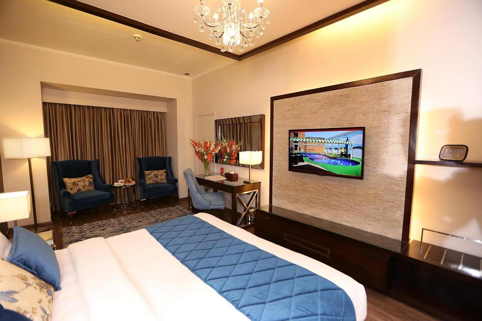 Ramada By Wyndham Multan Hotel Ngoại thất bức ảnh